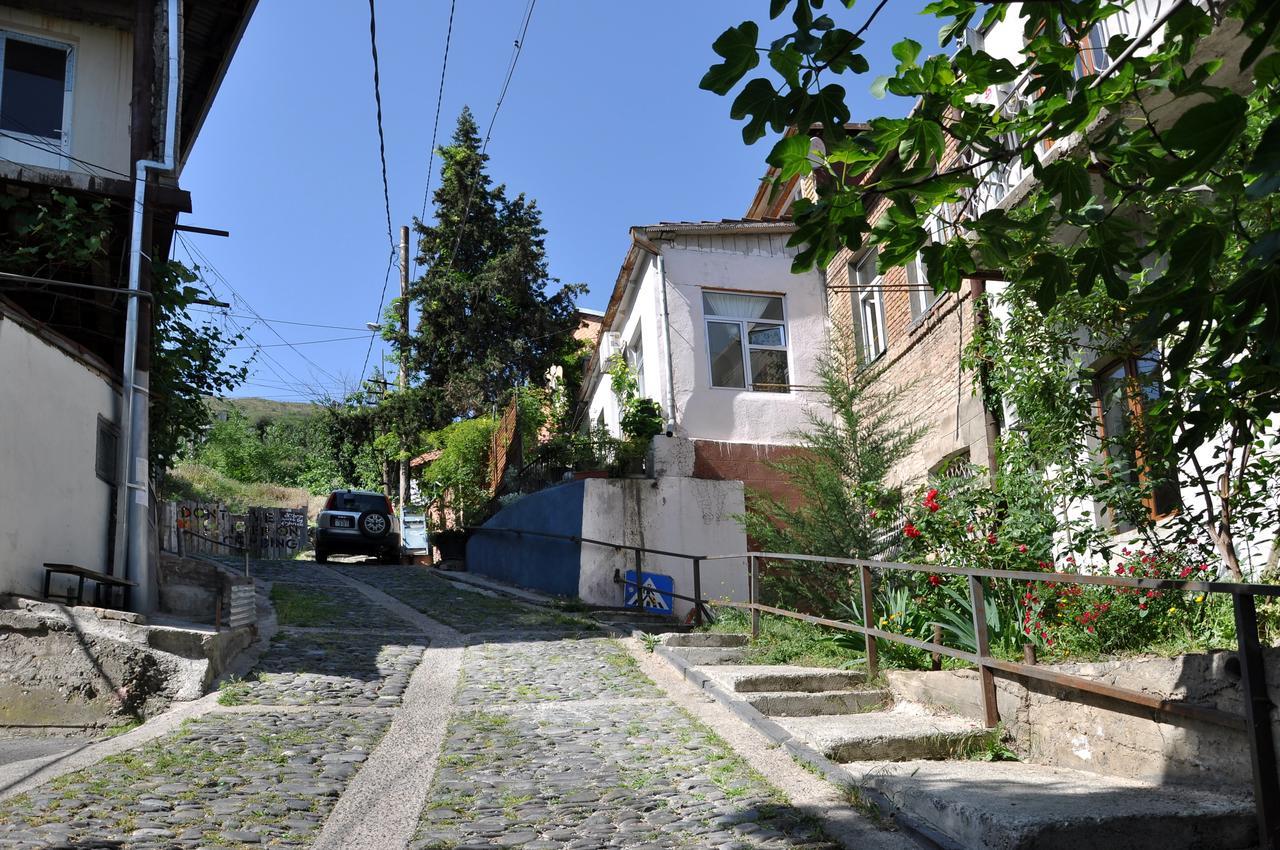 M42 Hostel Tbiliszi Kültér fotó