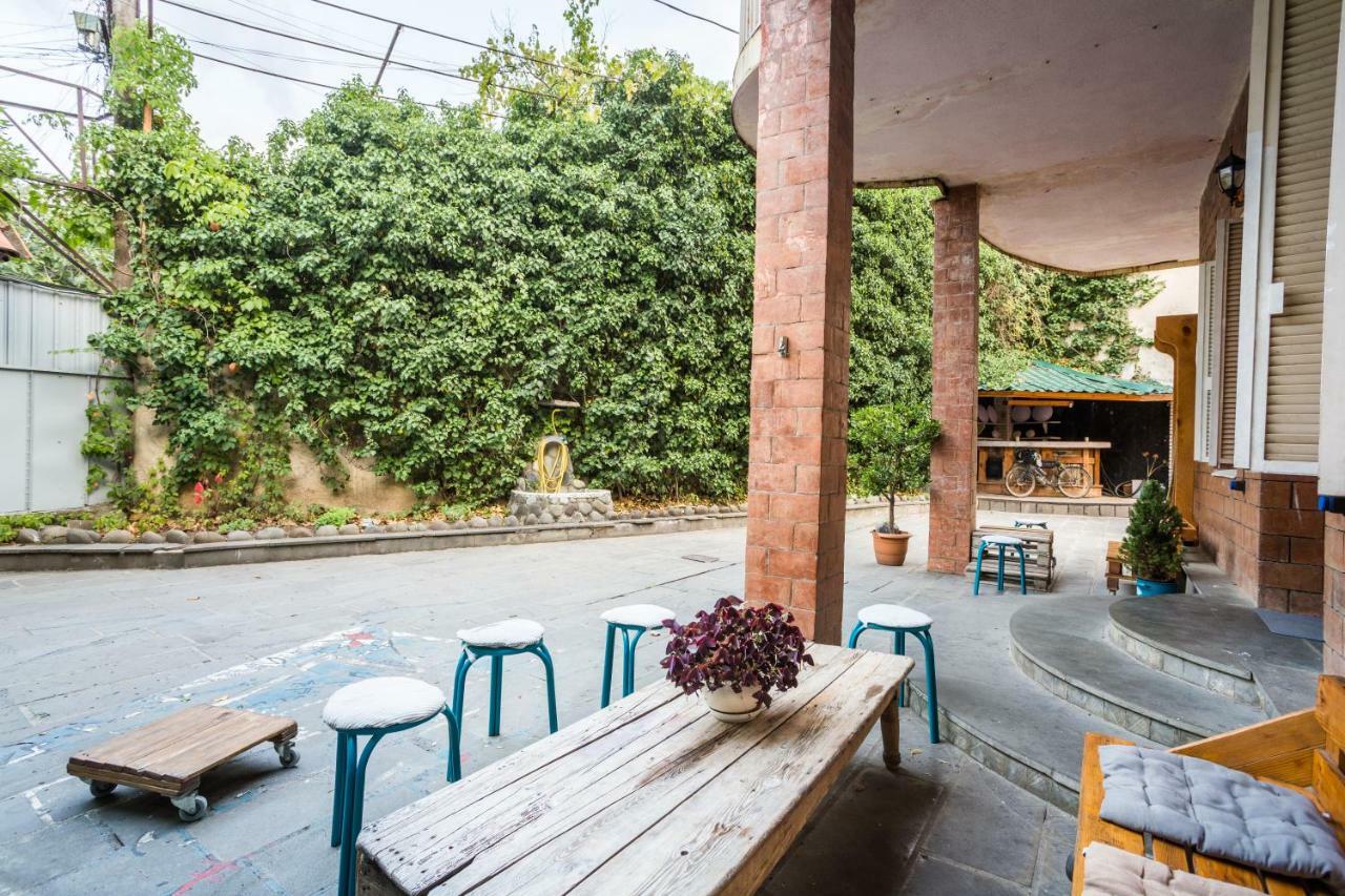 M42 Hostel Tbiliszi Kültér fotó