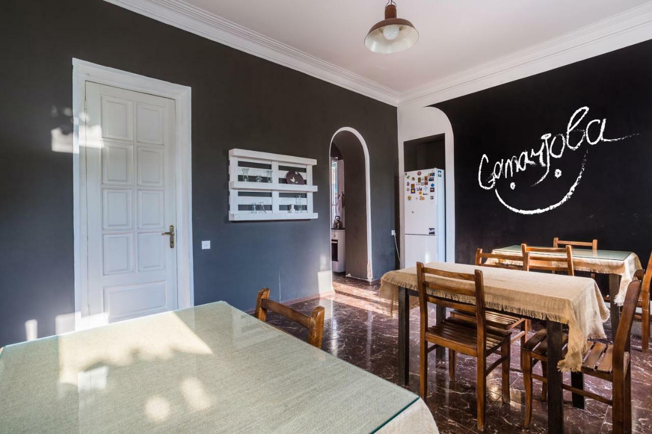 M42 Hostel Tbiliszi Kültér fotó